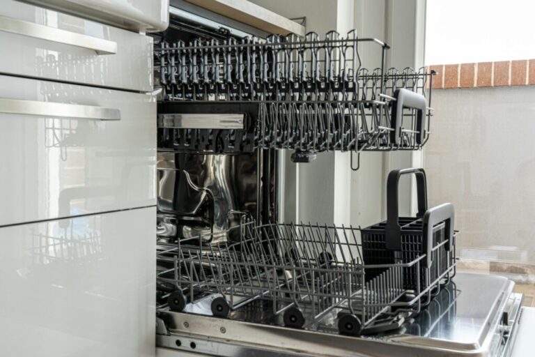 What You Need to Know Before Installing a New Dishwasher